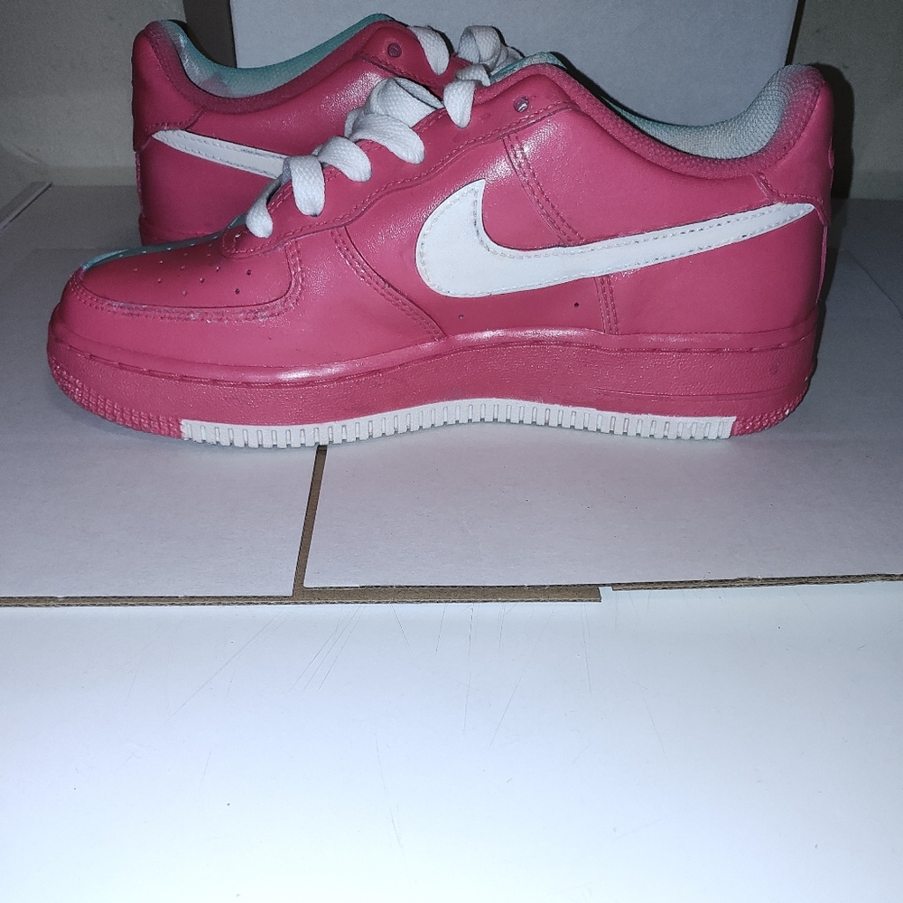 Nike Kids' Pink and Blue Sneakers - Picture 3 of 5
